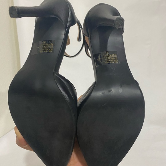Black Heels - Picture 4 of 5